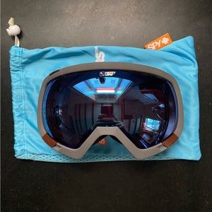 Spy snow goggle like new